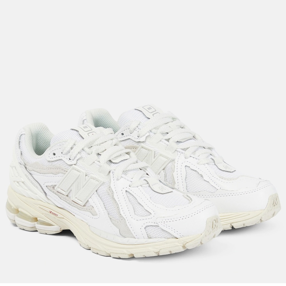 New Balance 1906R like new!